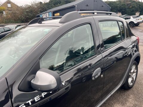 Dacia Sandero Stepway 0.9 TCe Comfort Euro 6 (s/s) 5dr 14