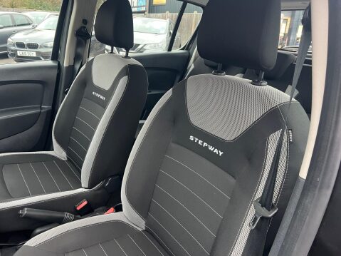 Dacia Sandero Stepway 0.9 TCe Comfort Euro 6 (s/s) 5dr 26