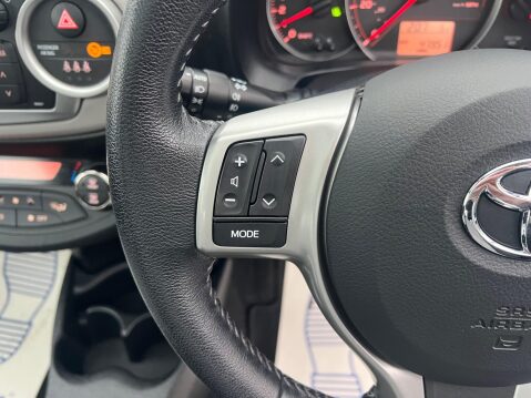 Toyota Yaris 1.33 Dual VVT-i T Spirit Euro 5 5dr 19