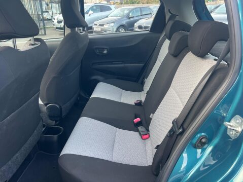 Toyota Yaris 1.33 Dual VVT-i T Spirit Euro 5 5dr 21