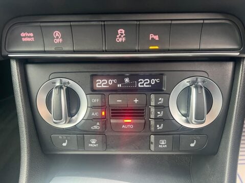 Audi Q3 2.0 TDI S line S Tronic quattro Euro 5 (s/s) 5dr 41