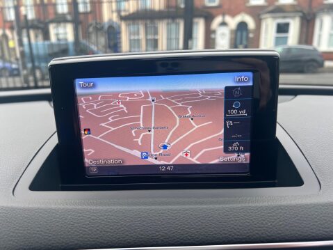 Audi Q3 2.0 TDI S line S Tronic quattro Euro 5 (s/s) 5dr 38