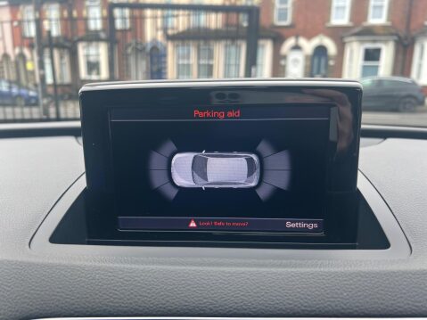 Audi Q3 2.0 TDI S line S Tronic quattro Euro 5 (s/s) 5dr 39