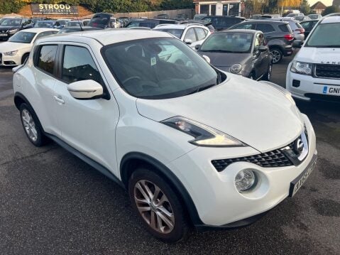 Nissan Juke 1.2 DIG-T N-Connecta Euro 6 (s/s) 5dr 8