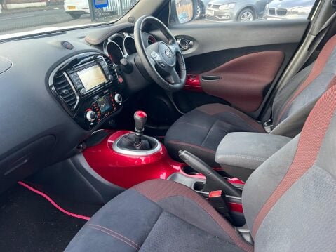Nissan Juke 1.2 DIG-T N-Connecta Euro 6 (s/s) 5dr 17