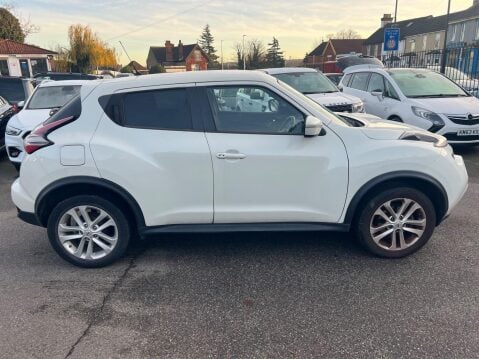 Nissan Juke 1.2 DIG-T N-Connecta Euro 6 (s/s) 5dr 7