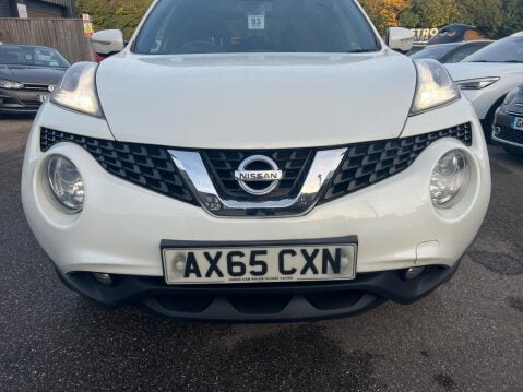 Nissan Juke 1.2 DIG-T N-Connecta Euro 6 (s/s) 5dr 9