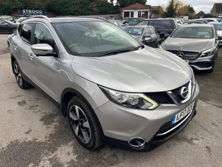Nissan Qashqai 1.2 DIG-T N-Connecta XTRON 2WD Euro 6 (s/s) 5dr