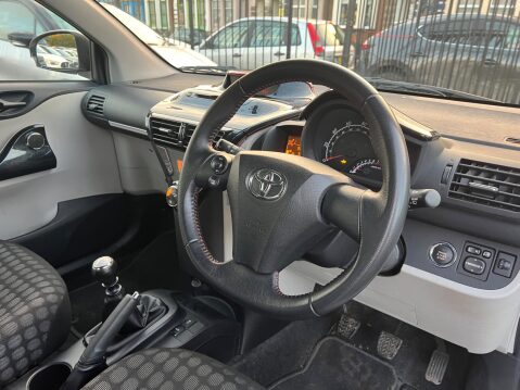 Toyota Iq 1.0 VVT-i 2 Euro 5 3dr 16