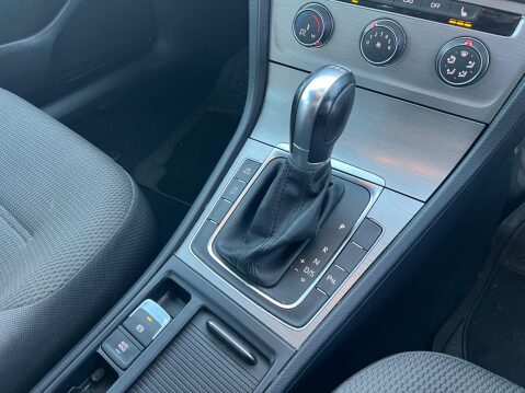 Volkswagen Golf 1.6 TDI BlueMotion Tech Match Edition DSG Euro 6 (s/s) 5dr 29