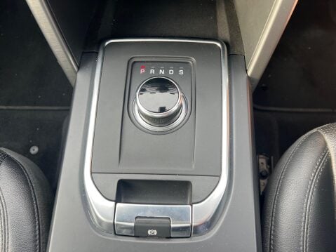 Land Rover Discovery Sport 2.0 TD4 Landmark Auto 4WD Euro 6 (s/s) 5dr 37