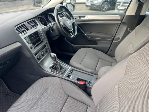Volkswagen Golf 1.0 TSI Match BlueMotion DSG Euro 6 (s/s) 5dr 17
