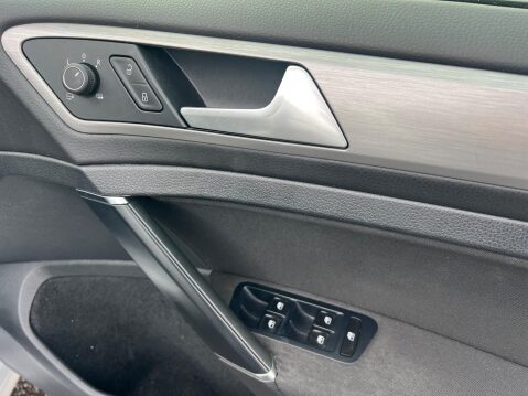 Volkswagen Golf 1.0 TSI Match BlueMotion DSG Euro 6 (s/s) 5dr 24