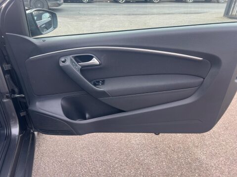 Volkswagen Polo 1.0 BlueMotion Tech SE Euro 6 (s/s) 3dr 28