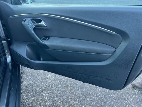 Volkswagen Polo 1.0 BlueMotion Tech SE Euro 6 (s/s) 3dr 28