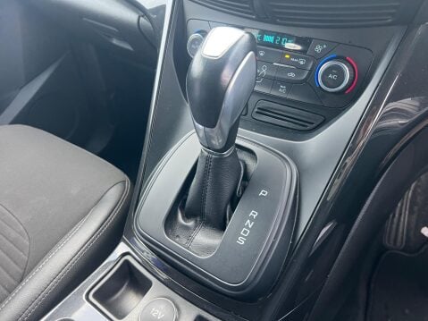 Ford Kuga 1.5T EcoBoost Titanium Auto AWD Euro 6 (s/s) 5dr 31