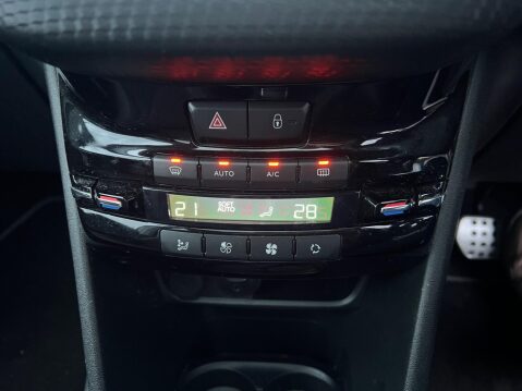 Peugeot 208 1.2 PureTech GT Line EAT Euro 6 (s/s) 5dr 33