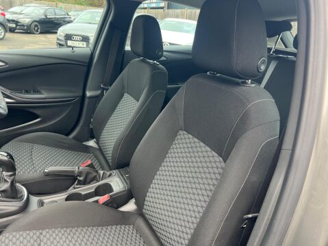 Vauxhall Astra 1.4i Design Euro 6 5dr 25