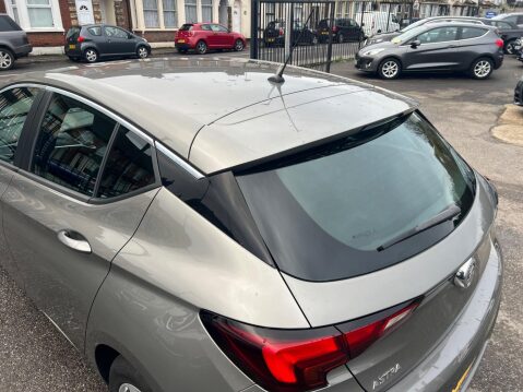 Vauxhall Astra 1.4i Design Euro 6 5dr 17