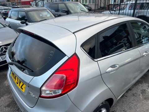 Ford Fiesta 1.0 Zetec Euro 5 (s/s) 5dr 14