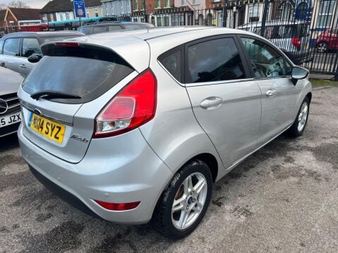 Ford Fiesta 1.0 Zetec Euro 5 (s/s) 5dr 6