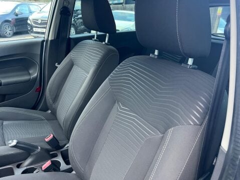 Ford Fiesta 1.0 Zetec Euro 5 (s/s) 5dr 24