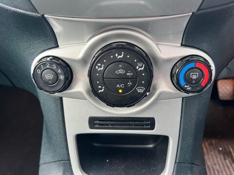 Ford Fiesta 1.4 Zetec 5dr 27