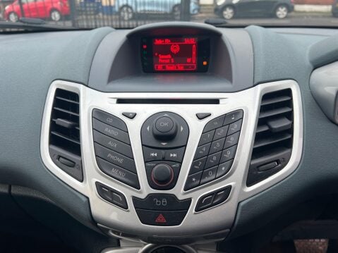 Ford Fiesta 1.4 Zetec 5dr 26