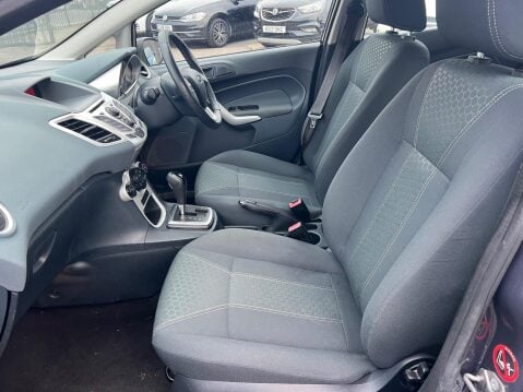 Ford Fiesta 1.4 Zetec 5dr 21