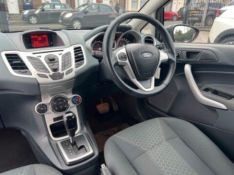 Ford Fiesta 1.4 Zetec 5dr 19