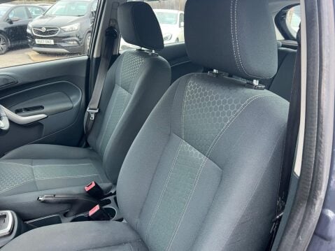 Ford Fiesta 1.4 Zetec 5dr 22