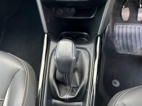 Peugeot 2008 1.2 PureTech Allure Euro 6 5dr 31