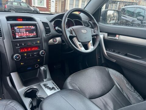 Kia Sorento 2.2 CRDi KX-3 Auto AWD Euro 5 5dr (SNav) 18