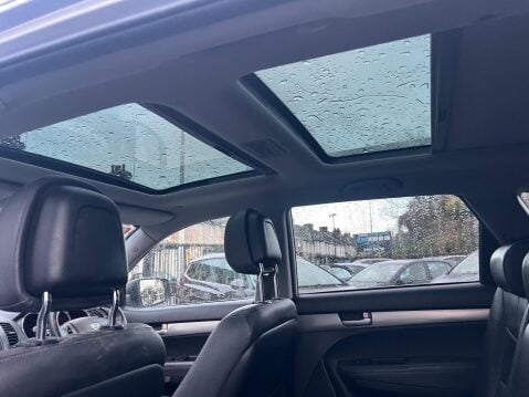 Kia Sorento 2.2 CRDi KX-3 Auto AWD Euro 5 5dr (SNav) 26