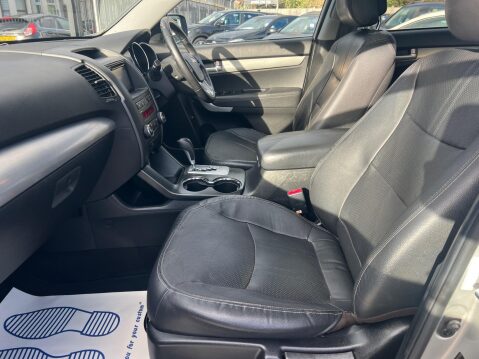 Kia Sorento 2.2 CRDi KX-3 Auto AWD Euro 5 5dr (SNav) 25