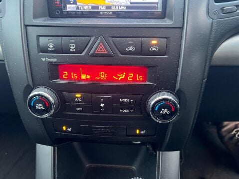 Kia Sorento 2.2 CRDi KX-3 Auto AWD Euro 5 5dr (SNav) 34