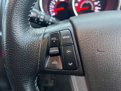 Kia Sorento 2.2 CRDi KX-3 Auto AWD Euro 5 5dr (SNav) 30