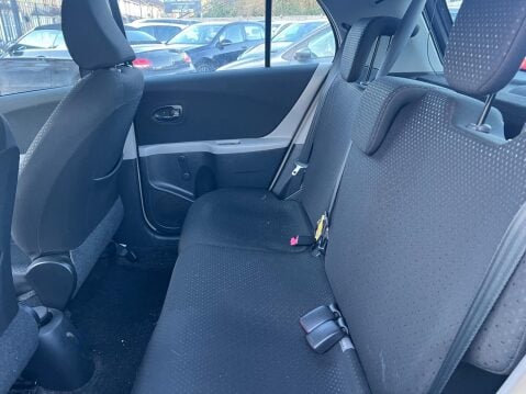 Toyota Yaris 1.33 Dual VVT-i T Spirit MultiMode Euro 5 (s/s) 5dr 26