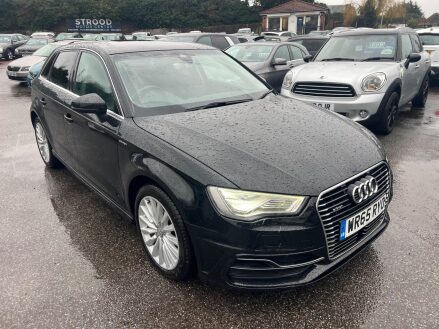 Audi A3 1.4 TFSI e-tron Sportback e-S Tronic Euro 6 5dr 8.8kWh