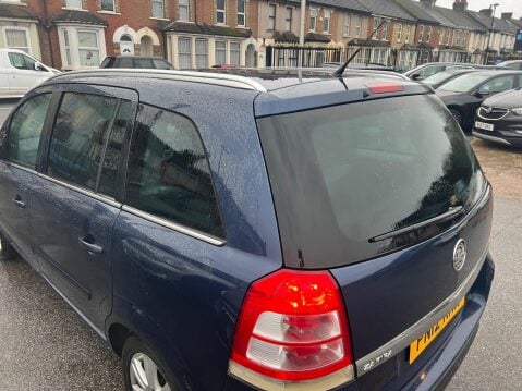 Vauxhall Zafira 1.6 16V Design Euro 5 5dr (SNav) 17