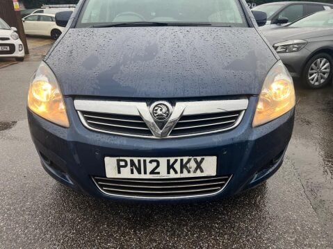 Vauxhall Zafira 1.6 16V Design Euro 5 5dr (SNav) 9