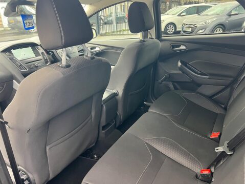 Ford Focus 1.0T EcoBoost Zetec Edition Auto Euro 6 (s/s) 5dr 26