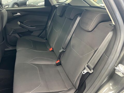Ford Focus 1.0T EcoBoost Zetec Edition Auto Euro 6 (s/s) 5dr 28