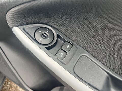 Ford Focus 1.0T EcoBoost Zetec Edition Auto Euro 6 (s/s) 5dr 32
