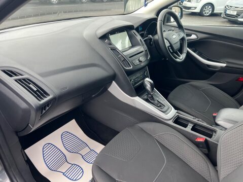 Ford Focus 1.0T EcoBoost Zetec Edition Auto Euro 6 (s/s) 5dr 23