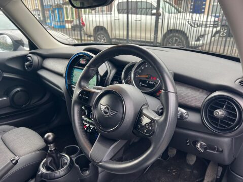 Mini Hatch 1.5 Cooper Euro 6 (s/s) 3dr 16