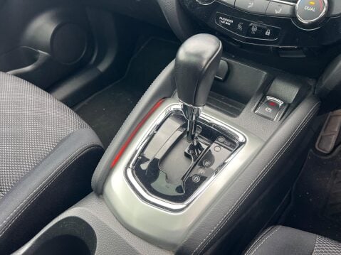 Nissan Qashqai 1.2 DIG-T N-Connecta XTRON 2WD Euro 6 (s/s) 5dr 32