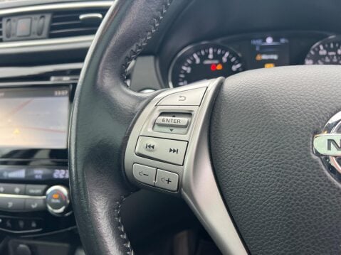 Nissan Qashqai 1.2 DIG-T N-Connecta XTRON 2WD Euro 6 (s/s) 5dr 20