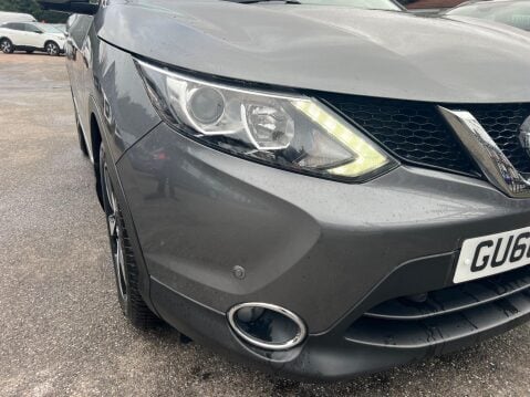 Nissan Qashqai 1.2 DIG-T N-Connecta XTRON 2WD Euro 6 (s/s) 5dr 13