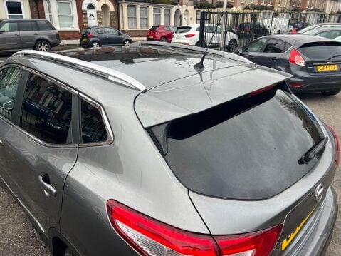 Nissan Qashqai 1.2 DIG-T N-Connecta XTRON 2WD Euro 6 (s/s) 5dr 16